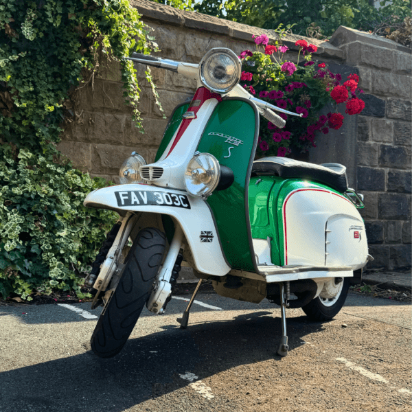 The FAV! Lambretta Li Special with Monster CASA SS 230 Engine