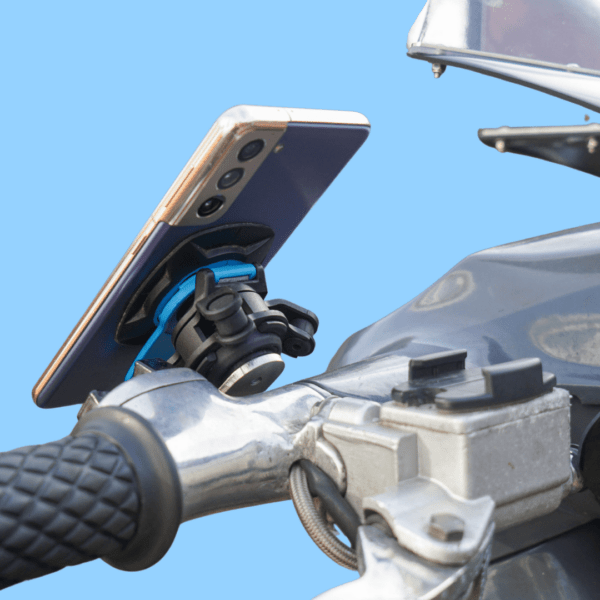 Billy Keeler with Ticket Number 330 Wins Stickyfeatures Classic Lambretta Phone Mount Kit – Monday 28th April