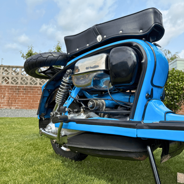 Lambretta LI 125 Special with Mugello 198 in Riviera Blue - Thursday 5th June - Image 4